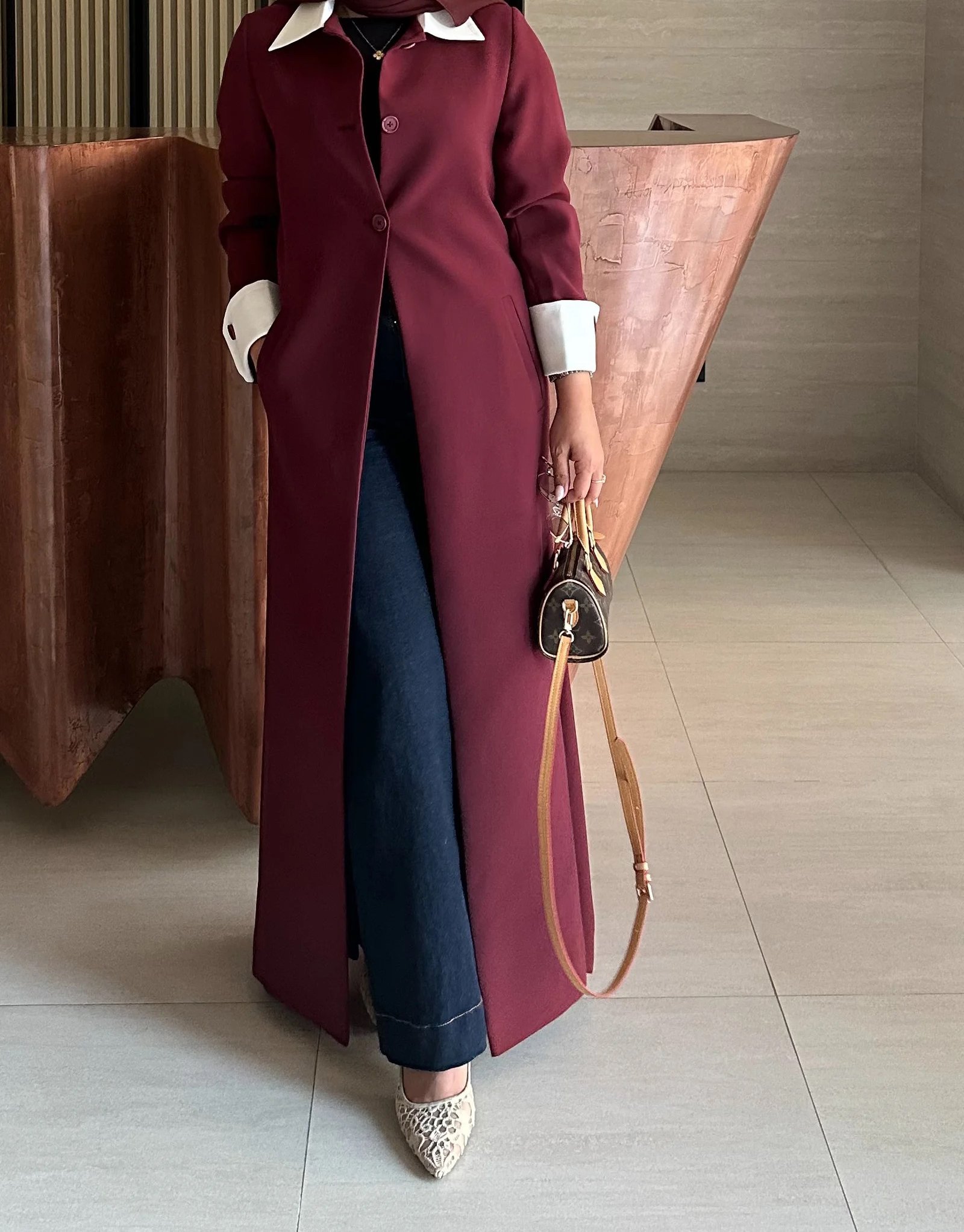 AUTUMN MERLOT - الصورة 5